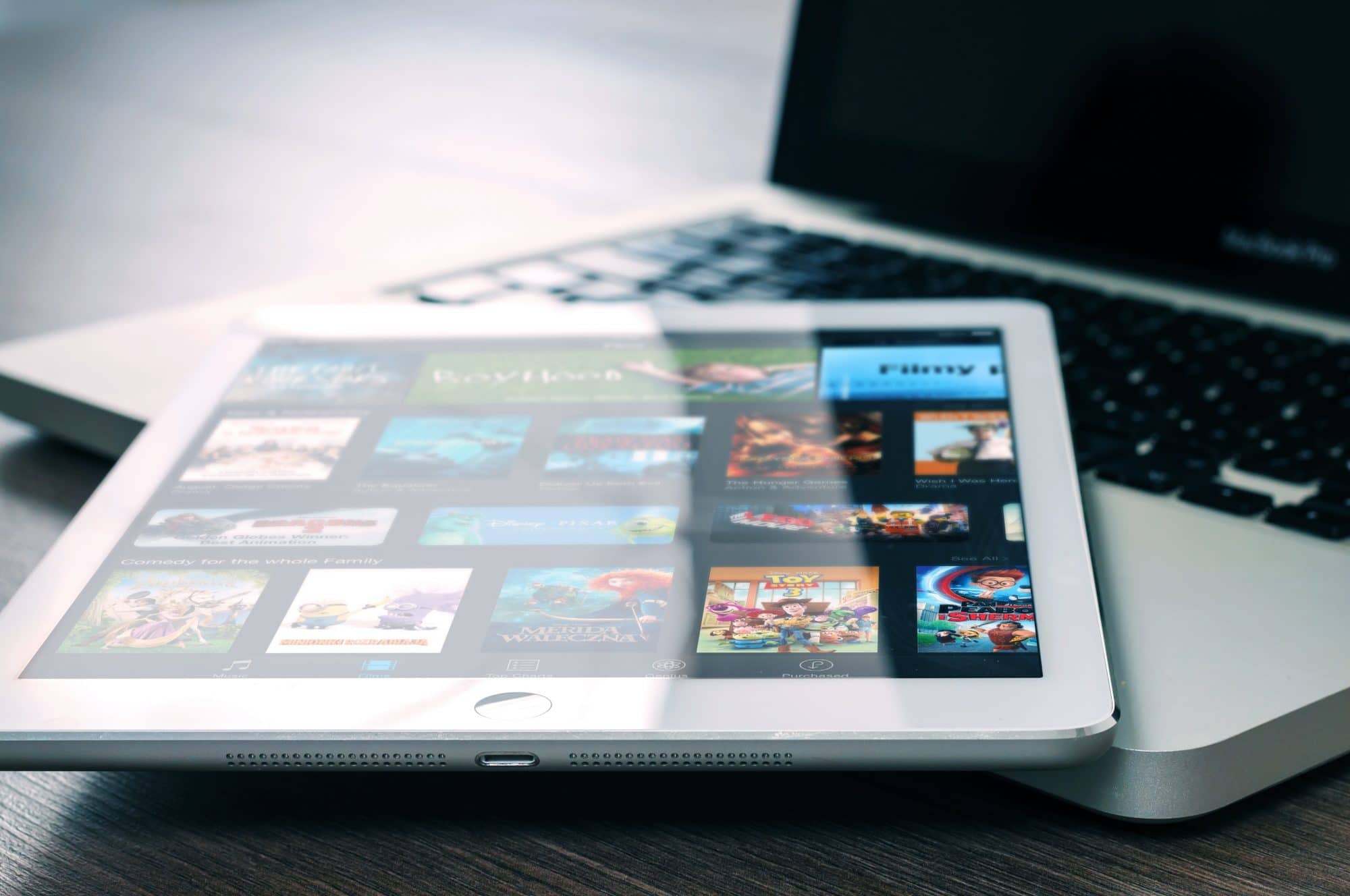 Voici les 5 grandes tendances qui vont rythmer les réseaux sociaux !